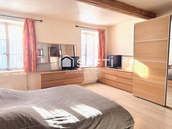 Maison 137m² 3chb potentiel en +100m²  -  cour