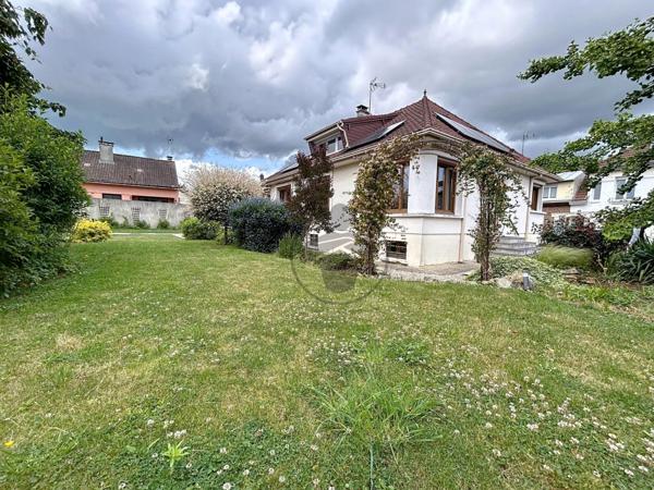 Vente Maison 6 pièces 148 m2 à Saint-Quentin