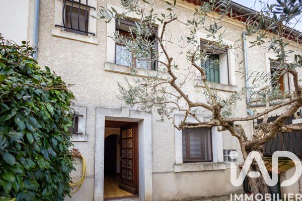 Maison à vendre 6 pièces 108 m² Arles