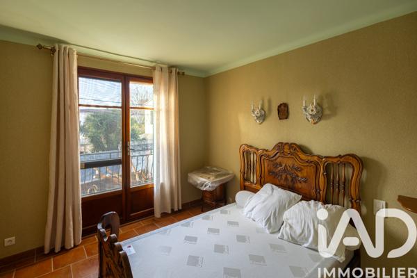 Maison à vendre 6 pièces 108 m² Arles