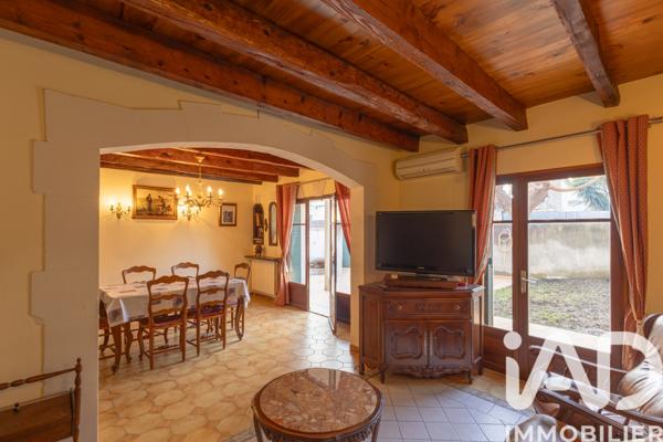 Maison à vendre 6 pièces 108 m² Arles