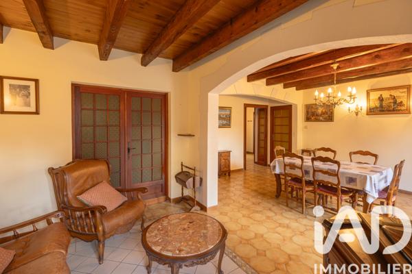 Maison à vendre 6 pièces 108 m² Arles