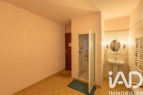 Maison à vendre 6 pièces 108 m² Arles