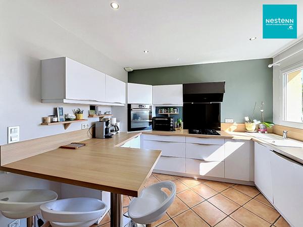 Maison de plain-pied 108 m² environ - 3 chambres - Montbrison - Terrain clos