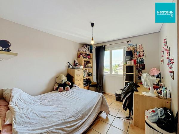 Maison de plain-pied 108 m² environ - 3 chambres - Montbrison - Terrain clos