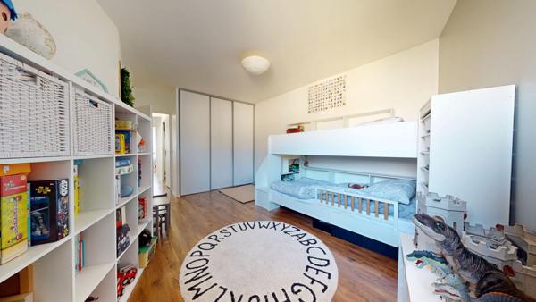 VILLEMOMBLE MAGNIFIQUE APPARTEMENT T3 82m2