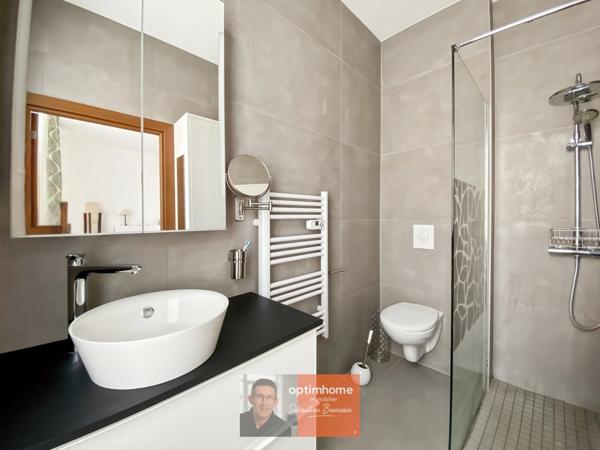 Maison contemporaine de plain-pied – Environ 140 m² – Construction 2020 – 3 chambres – Dole