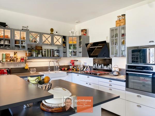 Maison contemporaine de plain-pied – Environ 140 m² – Construction 2020 – 3 chambres – Dole