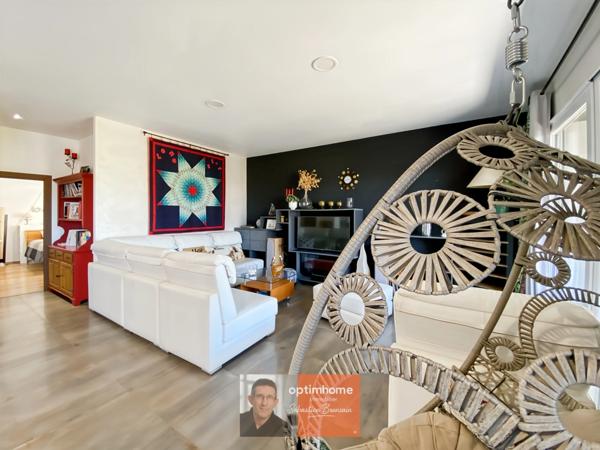 Maison contemporaine de plain-pied – Environ 140 m² – Construction 2020 – 3 chambres – Dole