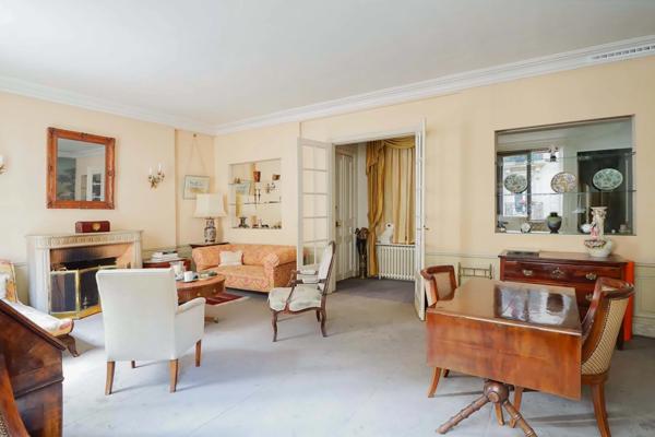 Appartement Paris 7 e - GROS CAILLOU / DUPONT DES LOGES