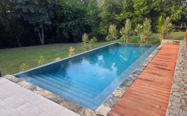 Maison à louer    4 pièces • 142,58 m2 Le François