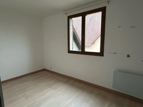 Location Appartement 4 pièces 98 m2 à Saint-Georges-sur-Eure