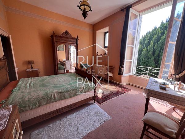 86200 LOUDUN Hôtel particulier de charme au coeur de Loudun !