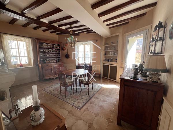 86200 LOUDUN Hôtel particulier de charme au coeur de Loudun !