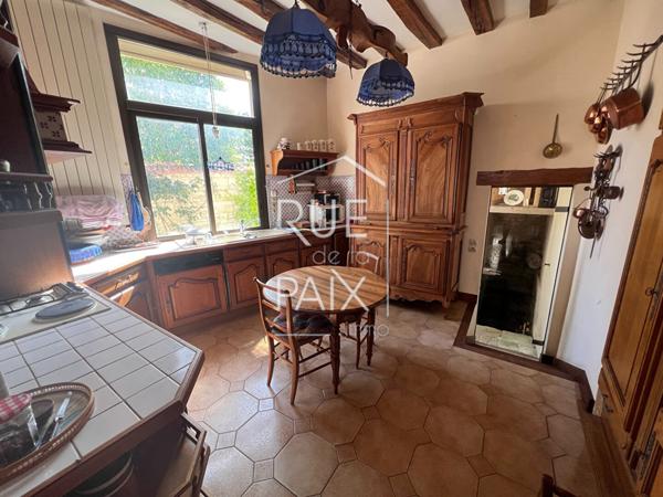 86200 LOUDUN Hôtel particulier de charme au coeur de Loudun !