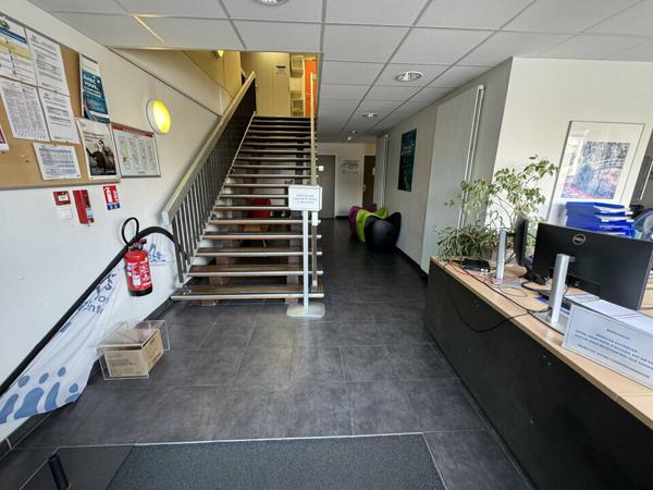 TOURS CENTRE BUREAUX A VENDRE 1900 M² PARKINGS OPPORTUNITE