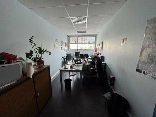 TOURS CENTRE BUREAUX A VENDRE 1900 M² PARKINGS OPPORTUNITE