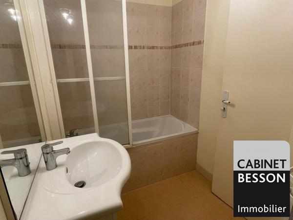 GRENOBLE - T2 - 7 RUE LAFAYETTE