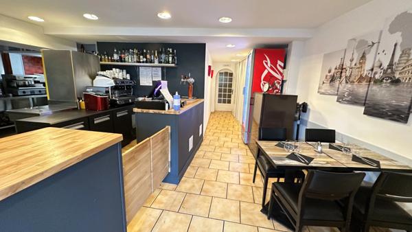 A vendre restaurant hypercentre de Bergerac - local 114m2 + terrasse