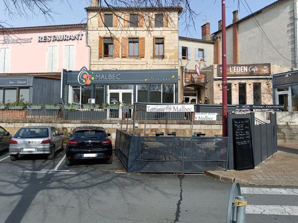 A vendre restaurant hypercentre de Bergerac - local 114m2 + terrasse