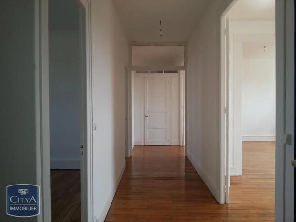 Appartement à louer 4 pièces 119.8m² Châteauroux (36000)