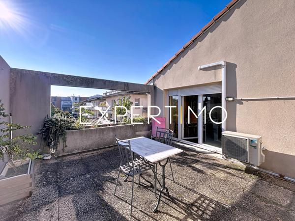 Toulouse (31200) Les Minimes à Toulouse, appartement duplex de 60m2 env. avec terrasse et balcon et une place de stationnement