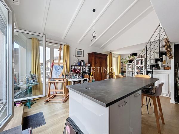 Toulouse (31200) Les Minimes à Toulouse, appartement duplex de 60m2 env. avec terrasse et balcon et une place de stationnement