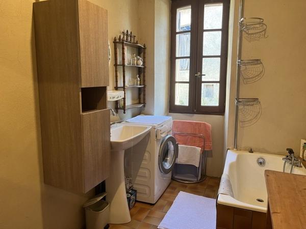 Maison à vendre |  La Chapelle-Montmoreau |  4 pièces | 80 m²