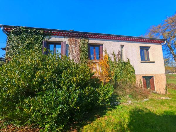 MAISON INDIVIDUELLE AVEC SOUS-SOL ET TERRAIN – AU CENTRE DE VERNOUX