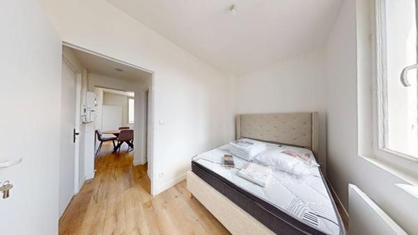 Neuf, 1 chambre, hyper-centre : Hôtel de Ville et Coty à pied.