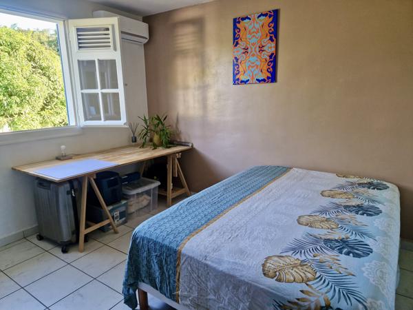 Baie-Mahault (97122) NOUVEAU PRIX: Maison de plain-pied avec piscine à Moudong