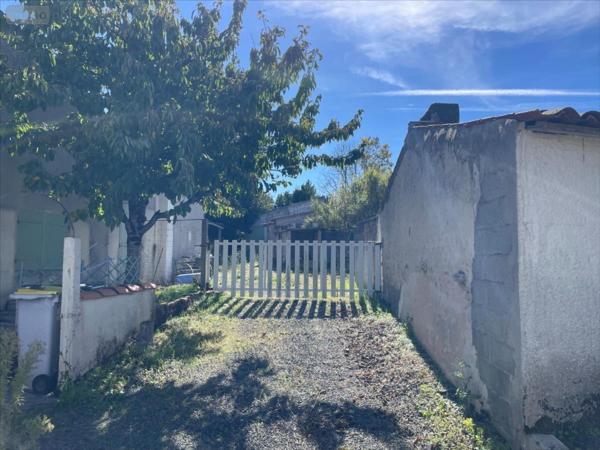 Maison à restaurer à vendre à Andilly en Charente-Maritime (17230), ref : MO 471