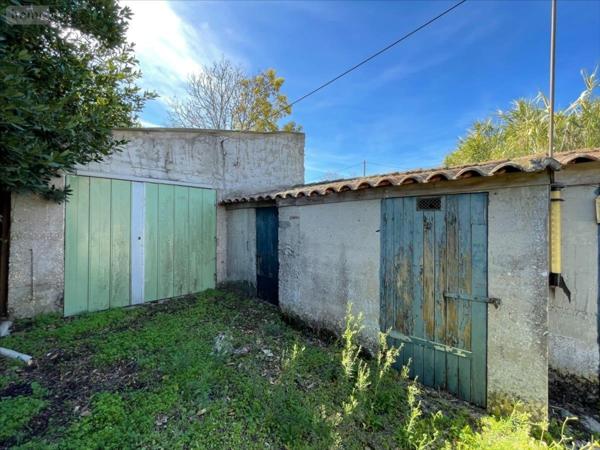 Maison à restaurer à vendre à Andilly en Charente-Maritime (17230), ref : MO 471