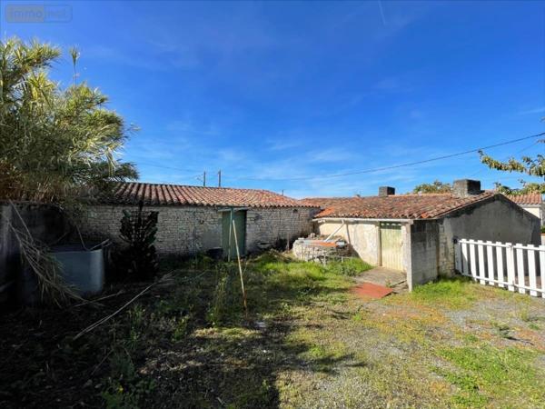 Maison à restaurer à vendre à Andilly en Charente-Maritime (17230), ref : MO 471