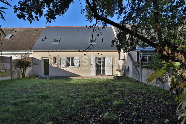 Maison entièrement rénovée, en parfait état - 3 chambres, jardin et garage