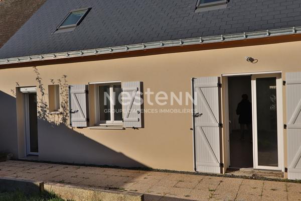 Maison entièrement rénovée, en parfait état - 3 chambres, jardin et garage