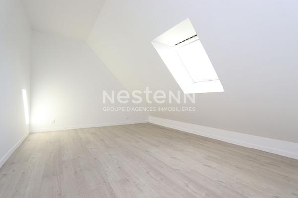 Maison entièrement rénovée, en parfait état - 3 chambres, jardin et garage