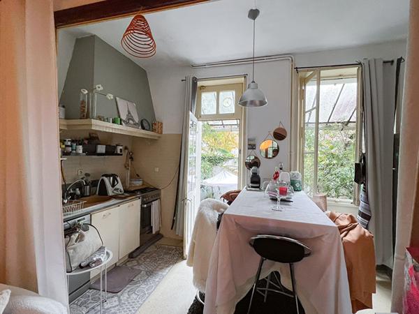 Maison à Angers quartier Jeanne d'Arc de 4 chambres avec jardin