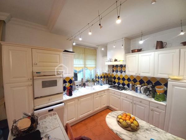 Maison traditionnelle de 275 m²