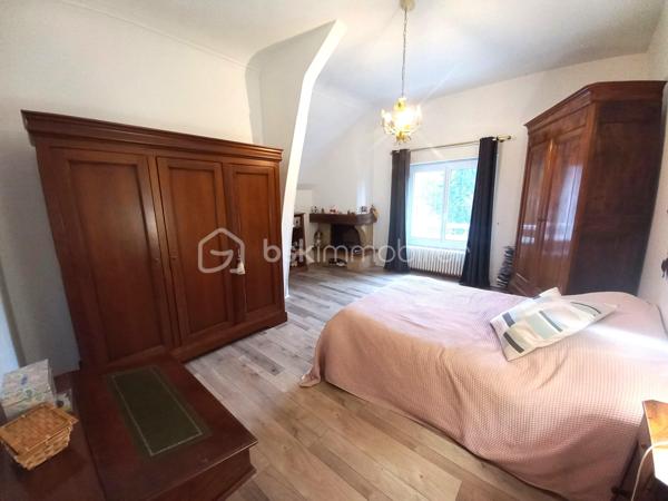 Maison traditionnelle de 275 m²