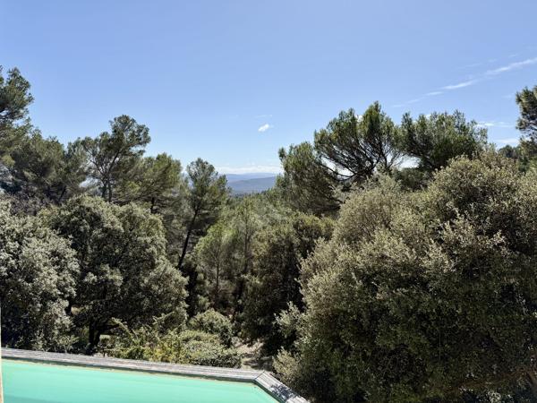 Belle villa dans le calme, piscine, vue
