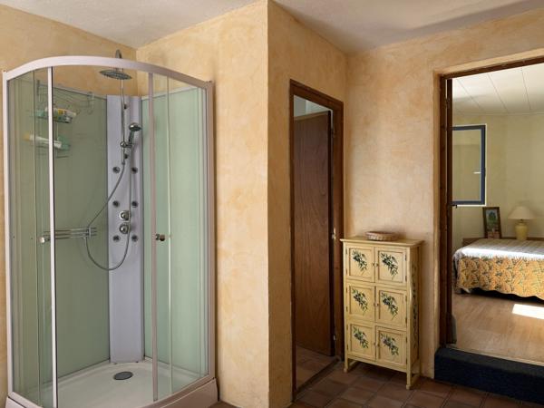 Belle villa dans le calme, piscine, vue