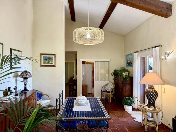 Belle villa dans le calme, piscine, vue