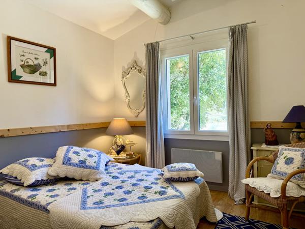 Belle villa dans le calme, piscine, vue