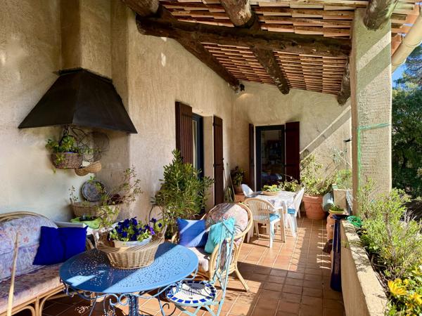 Belle villa dans le calme, piscine, vue