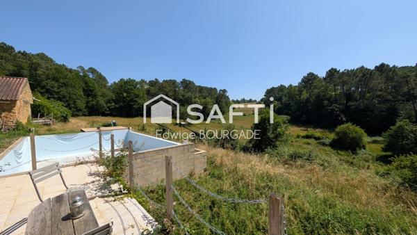 Beau corps de ferme avec dépendances