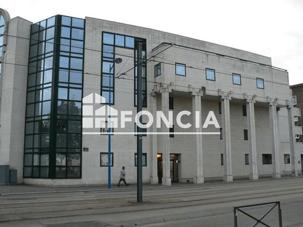 Location Appartement 4 pièces 99.71 m² - 14 RUE DE SOTTEVILLE Rouen 76100
