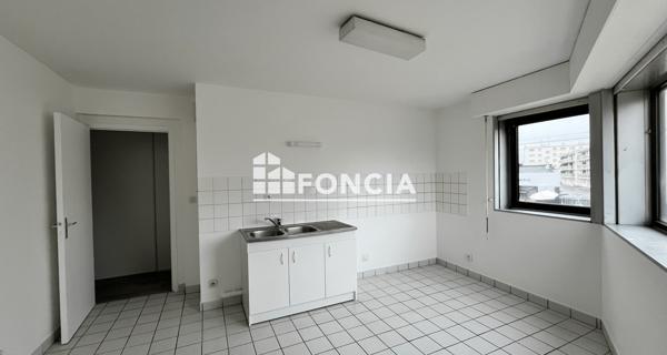 Location Appartement 4 pièces 99.71 m² - Rouen 76100