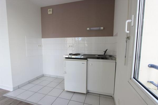 A louer, un studio sur QUIMPER, proche cinéma & centre-ville.