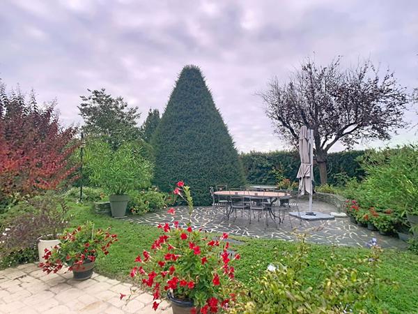 A VENDRE Maison ancienne de 195 m² à Andard 49800 LOIRE AUTHION avec grange de 250 m² et 3601 m² de terrain !